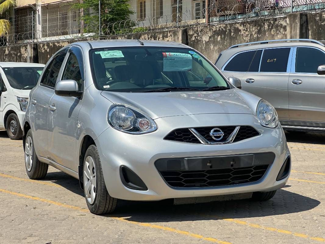 2019 Nissan March