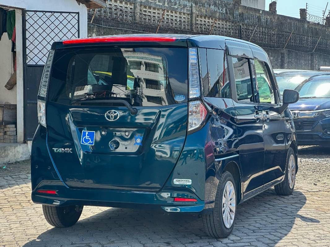 2019 Toyota Tank in navy blue, photo 6 of 12, for sale in Kenya (Ref T19-81854)