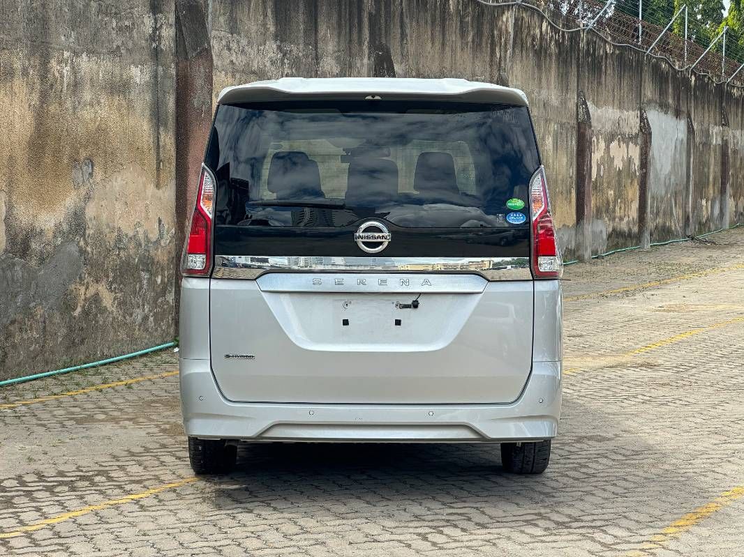 2019 Nissan Serena, photo 4