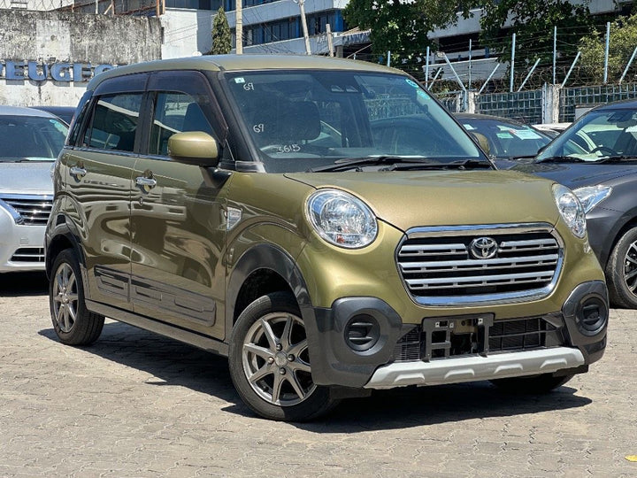 2019 Toyota Pixis in green, photo 1 of 12, for sale in Kenya (Ref T19-13615)