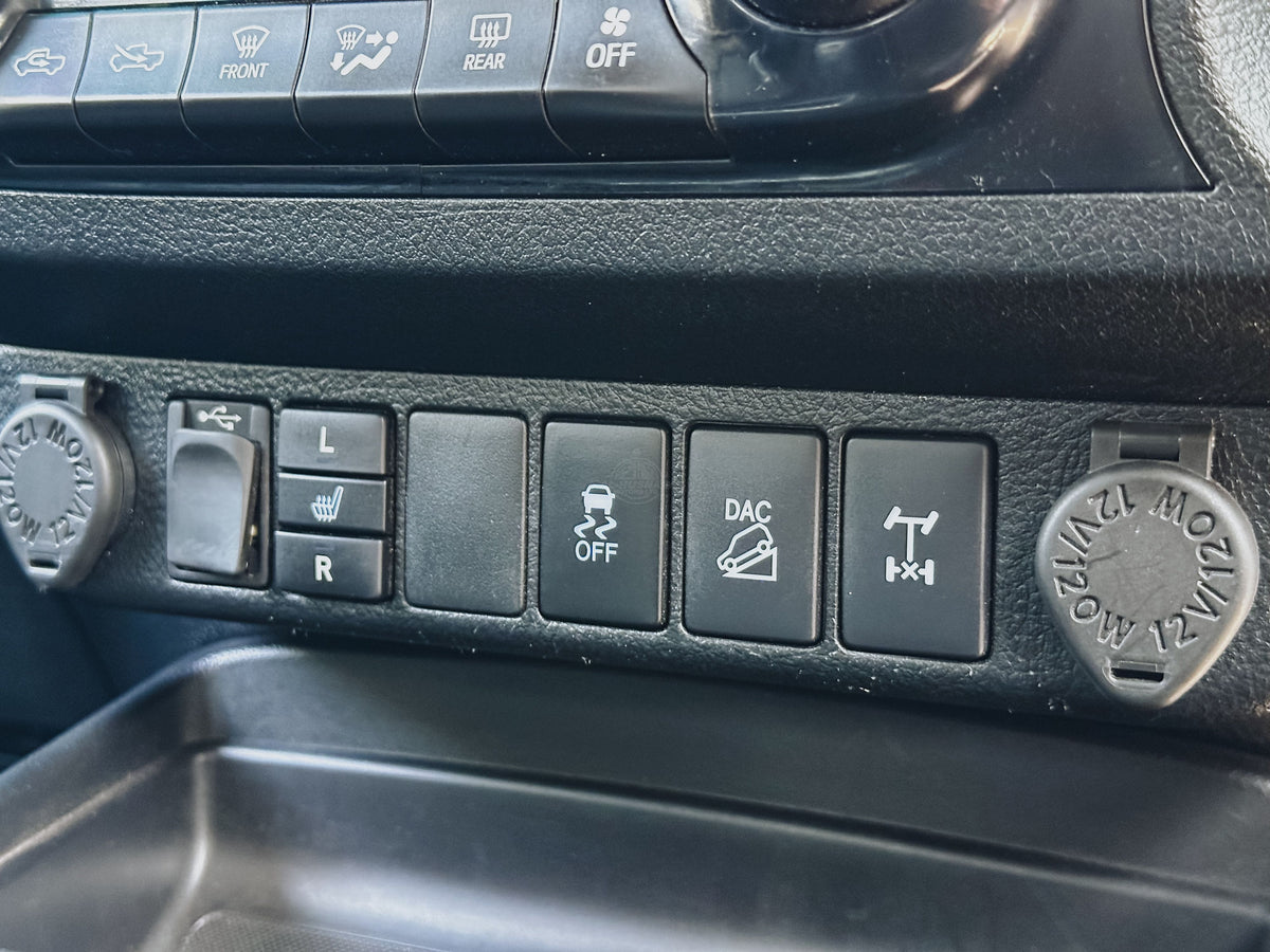 2018 Toyota Hilux, photo 2