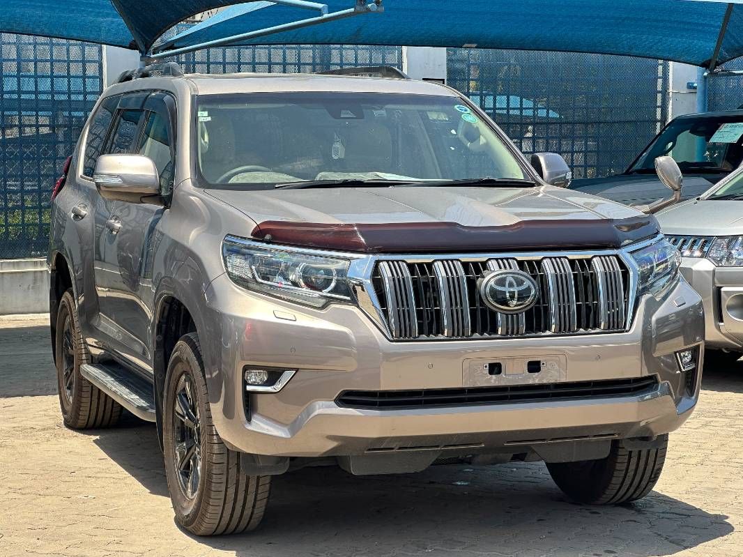 2019 Toyota Prado in bronz, photo 7 of 14, for sale in Kenya (Ref T19-01233)