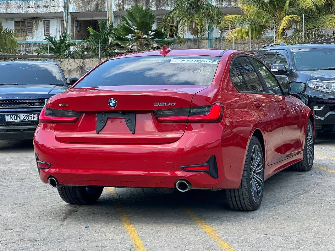 2019 BMW 320