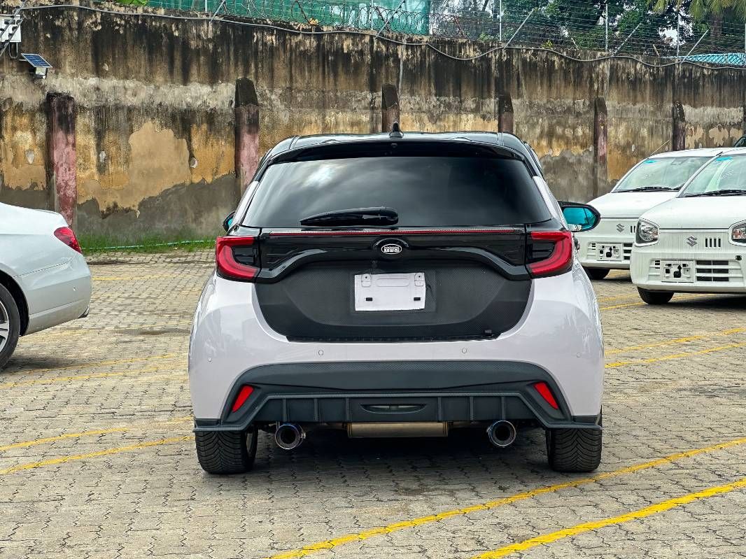 2020 Toyota Yaris in pink, photo 5 of 12, for sale in Kenya (Ref T20-13059)
