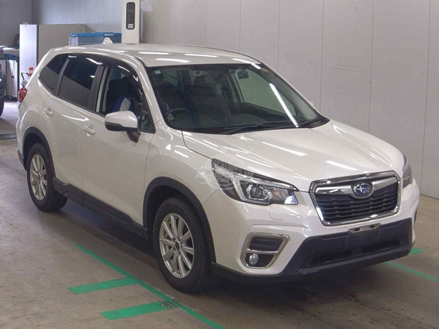 2020 Subaru Forester in pearl, photo 1 of 3, for sale in Kenya (Ref S20-39140)