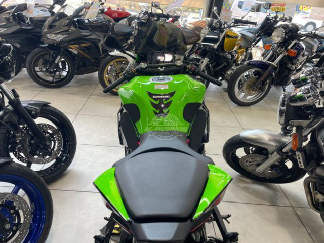 2022 Kawasaki Ninja in green, photo 3 of 5, for sale in Kenya (Ref K22-20302)