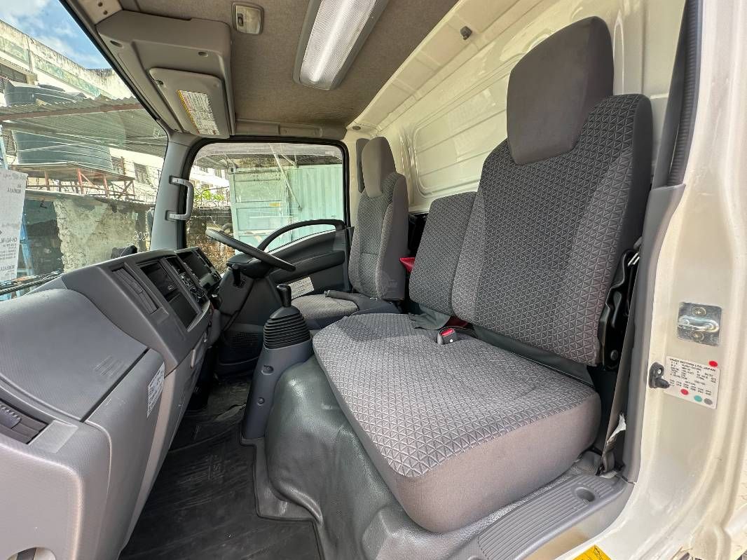 2019 Isuzu Elf