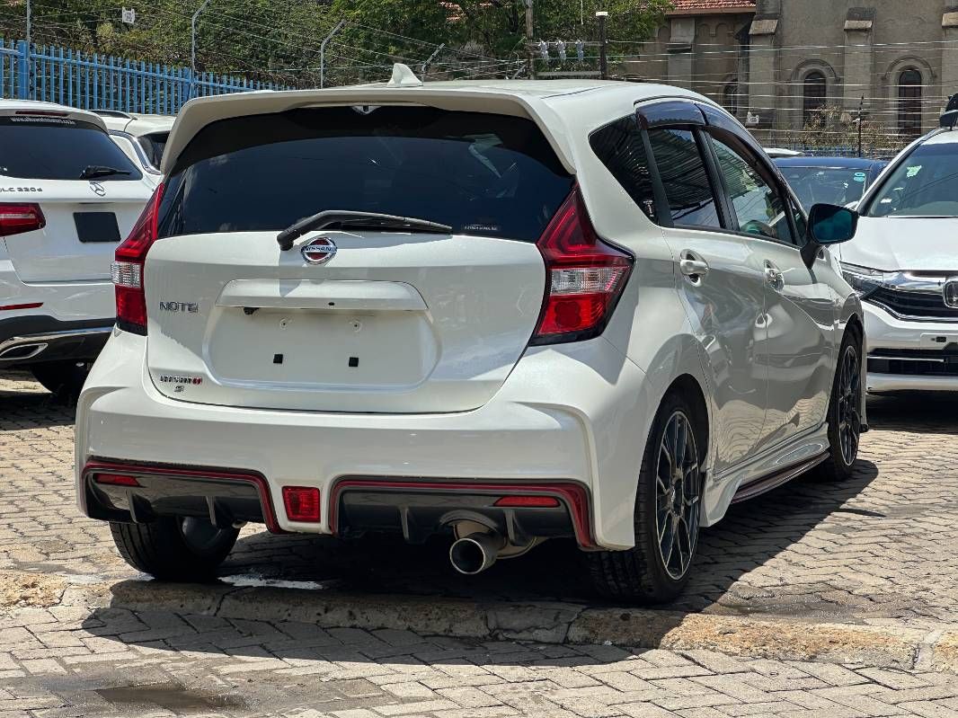 2019 Nissan Note in pearl, photo 6 of 12, for sale in Kenya (Ref N19-72864)
