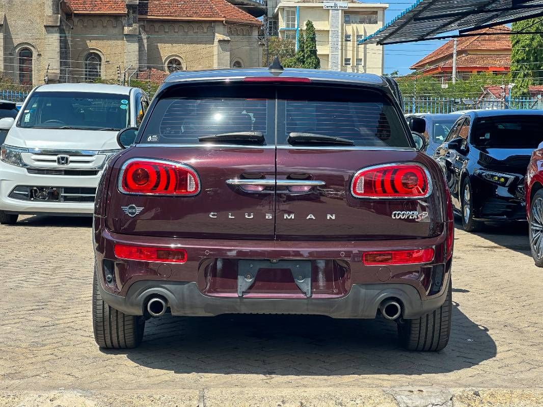 2019 BMW Mini in wine, photo 5 of 12, for sale in Kenya (Ref B19-69885)