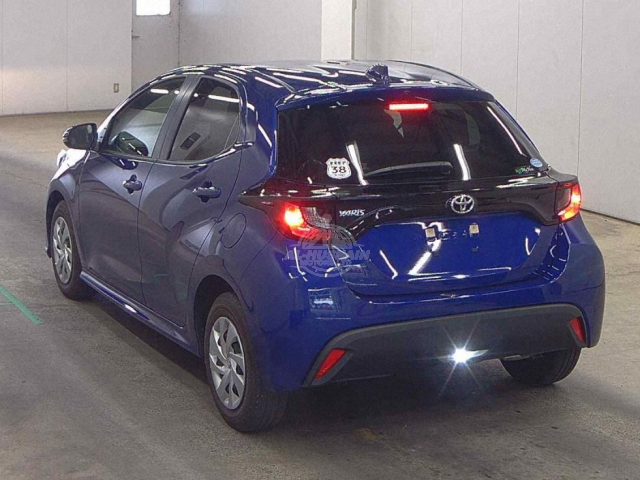 2020 Toyota Yaris in blue, photo 4 of 4, for sale in Kenya (Ref T20-07351)