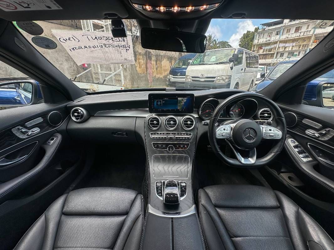 2019 Mercedes-Benz C220 in blue, photo 8 of 12, for sale in Kenya (Ref M19-05819)