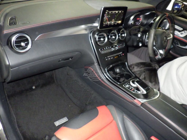 2019 Mercedes-Benz GLC63 in pearl, photo 3 of 4, for sale in Kenya (Ref M19-04680)