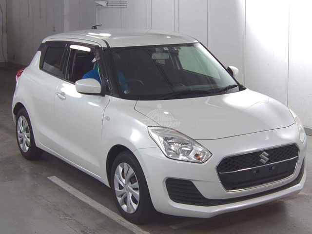 2019 Suzuki Swift in pearl, photo 1 of 4, for sale in Kenya (Ref S19-35265)