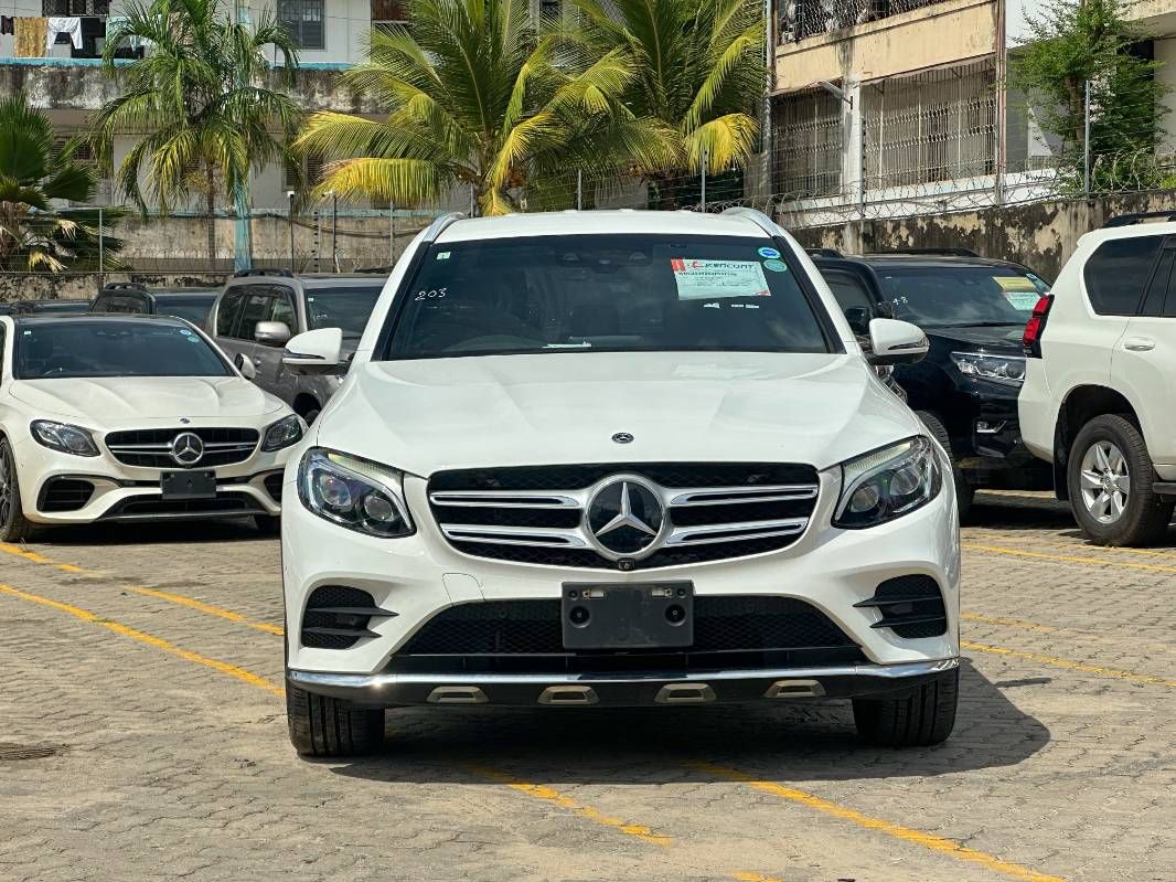 2019 Mercedes-Benz GLC220, photo 1