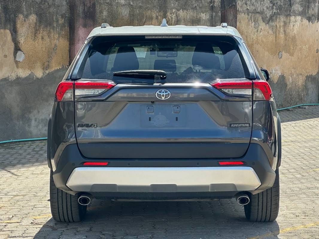 2019 Toyota RAV4 in grey, photo 5 of 12, for sale in Kenya (Ref T19-03561)