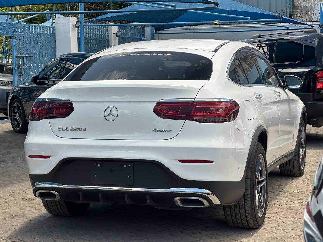 2019 Mercedes-Benz GLC220 in pearl, photo 6 of 13, for sale in Kenya (Ref M19-79525)