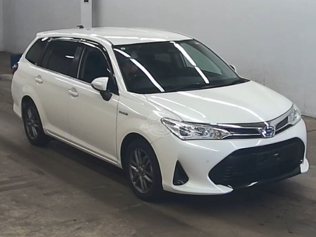 2019 Toyota Fielder in pearl, photo 1 of 3, for sale in Kenya (Ref T19-24502)
