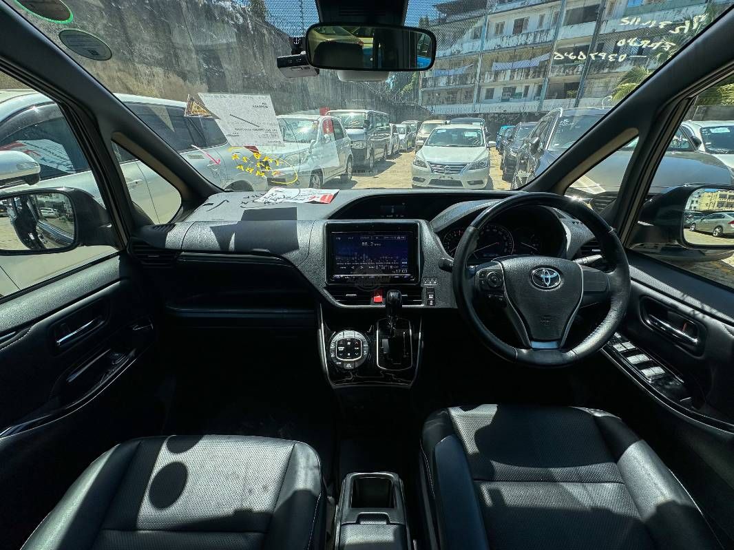 2019 Toyota Esquire