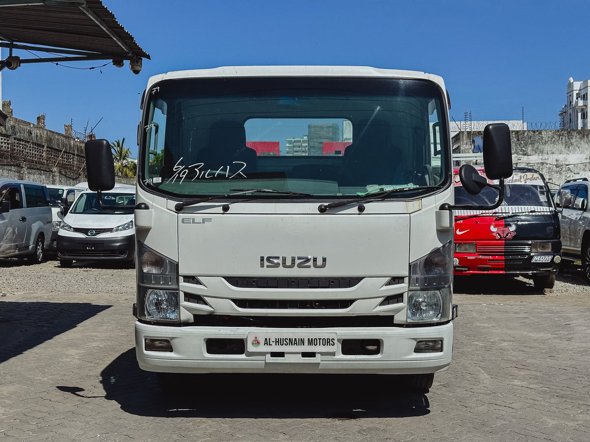 2018 Isuzu Elf