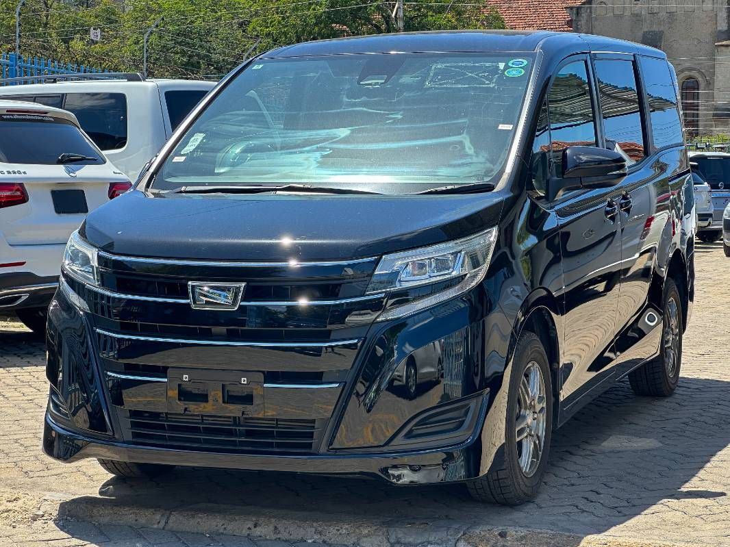 2019 Toyota Noah