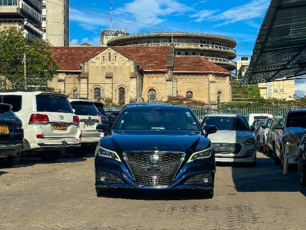 2019 Toyota Crown