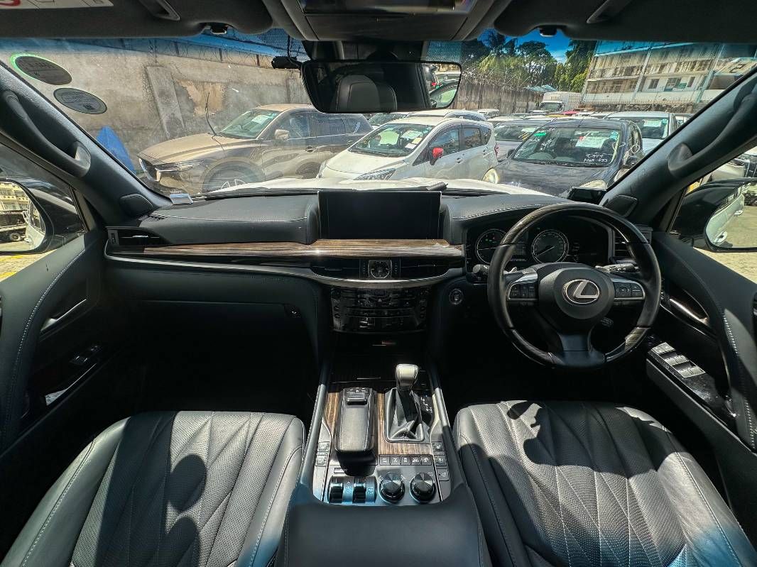 2020 Lexus LX570