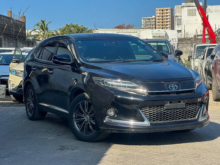 2019 Toyota Harrier in black, photo 1 of 12, for sale in Kenya (Ref T19-05050)