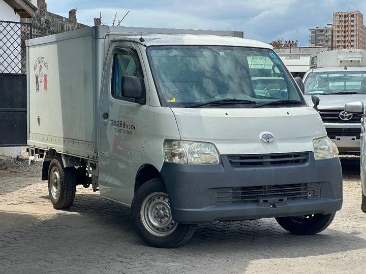 2019 Toyota Liteace in white, photo 1 of 10, for sale in Kenya (Ref T19-27297)