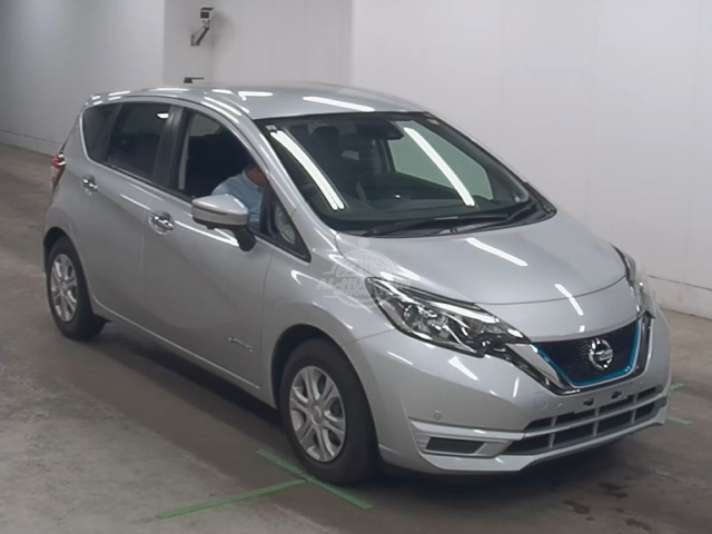 2019 Nissan Note in silver, photo 1 of 4, for sale in Kenya (Ref N19-54966)