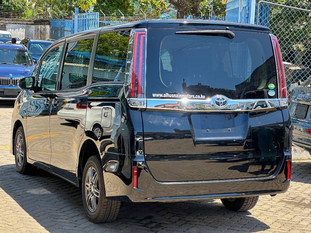 2019 Toyota Noah