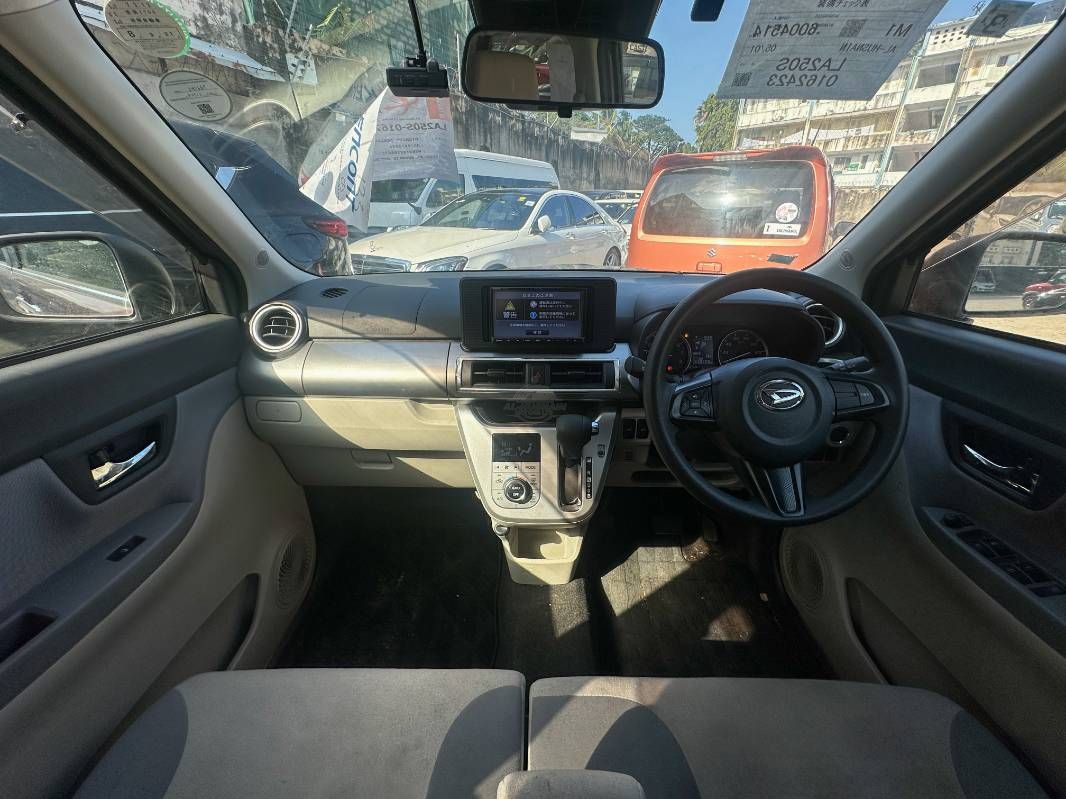 2019 Daihatsu Cast
