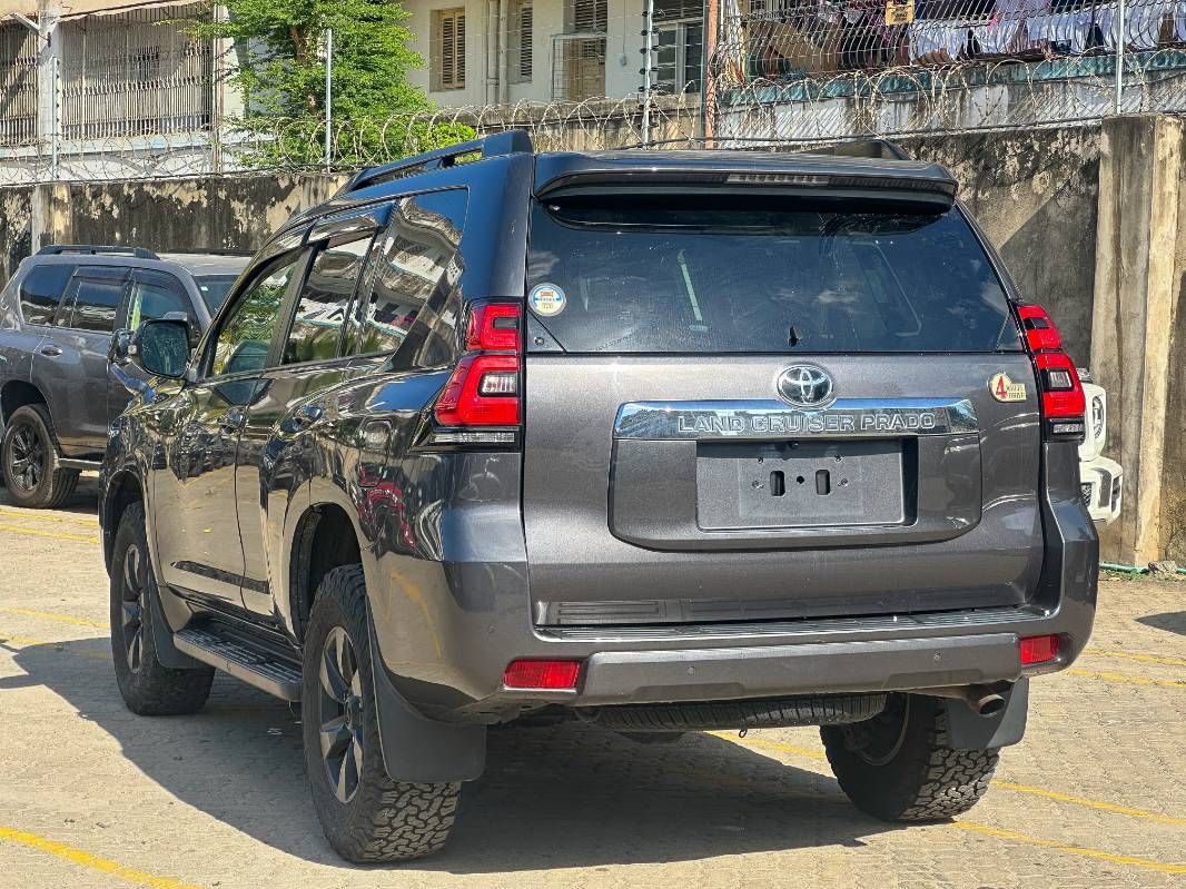 2020 Toyota Prado