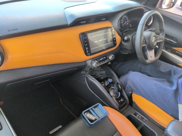2020 Nissan Kicks in orange, photo 2 of 3, for sale in Kenya (Ref N20-16620)