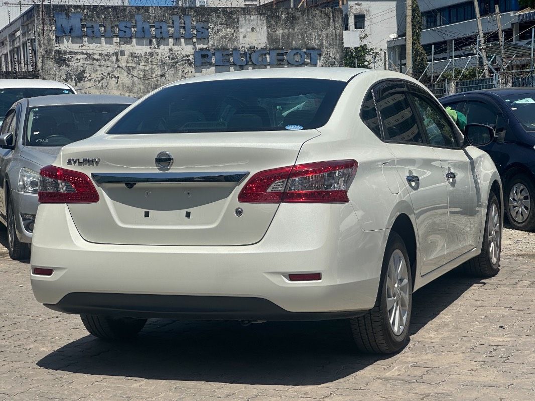 2020 Nissan Sylphy in pearl, photo 6 of 12, for sale in Kenya (Ref N20-51043)