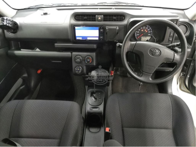 2020 Toyota Probox in silver, photo 3 of 4, for sale in Kenya (Ref T20-43726)