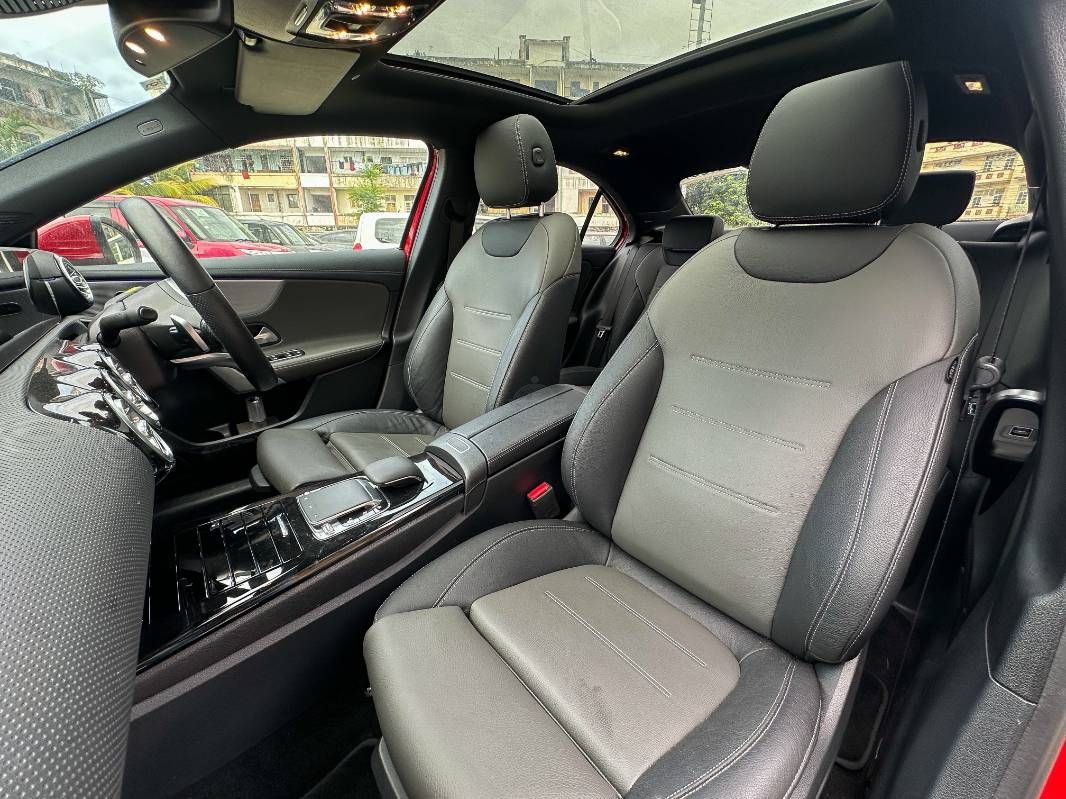2019 Mercedes-Benz A250 in red, photo 10 of 12, for sale in Kenya (Ref M19-28388)