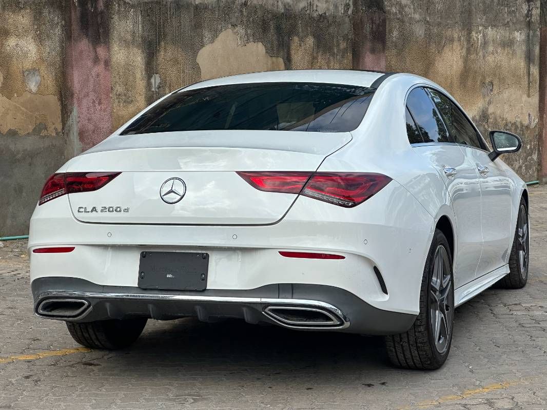 2019 Mercedes-Benz CLA200 in pearl, photo 6 of 12, for sale in Kenya (Ref M19-22414)