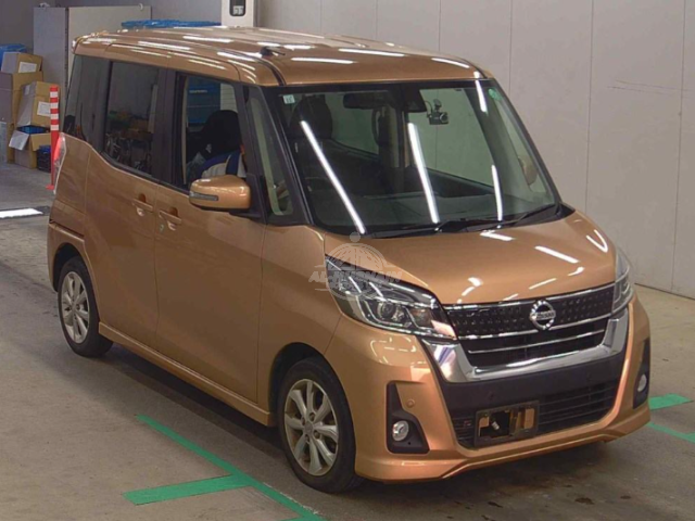 2019 Nissan Roox in gold, photo 1 of 4, for sale in Kenya (Ref N19-88394)
