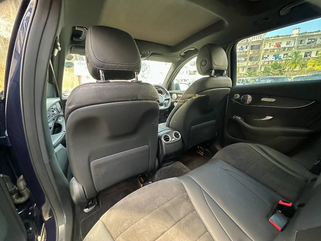 2019 Mercedes-Benz GLC220 in blue, photo 11 of 12, for sale in Kenya (Ref M19-35675)
