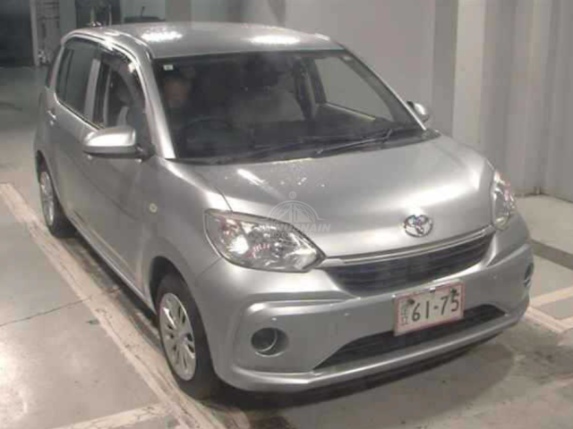 2019 Toyota Passo in silver, photo 1 of 4, for sale in Kenya (Ref T19-16534)