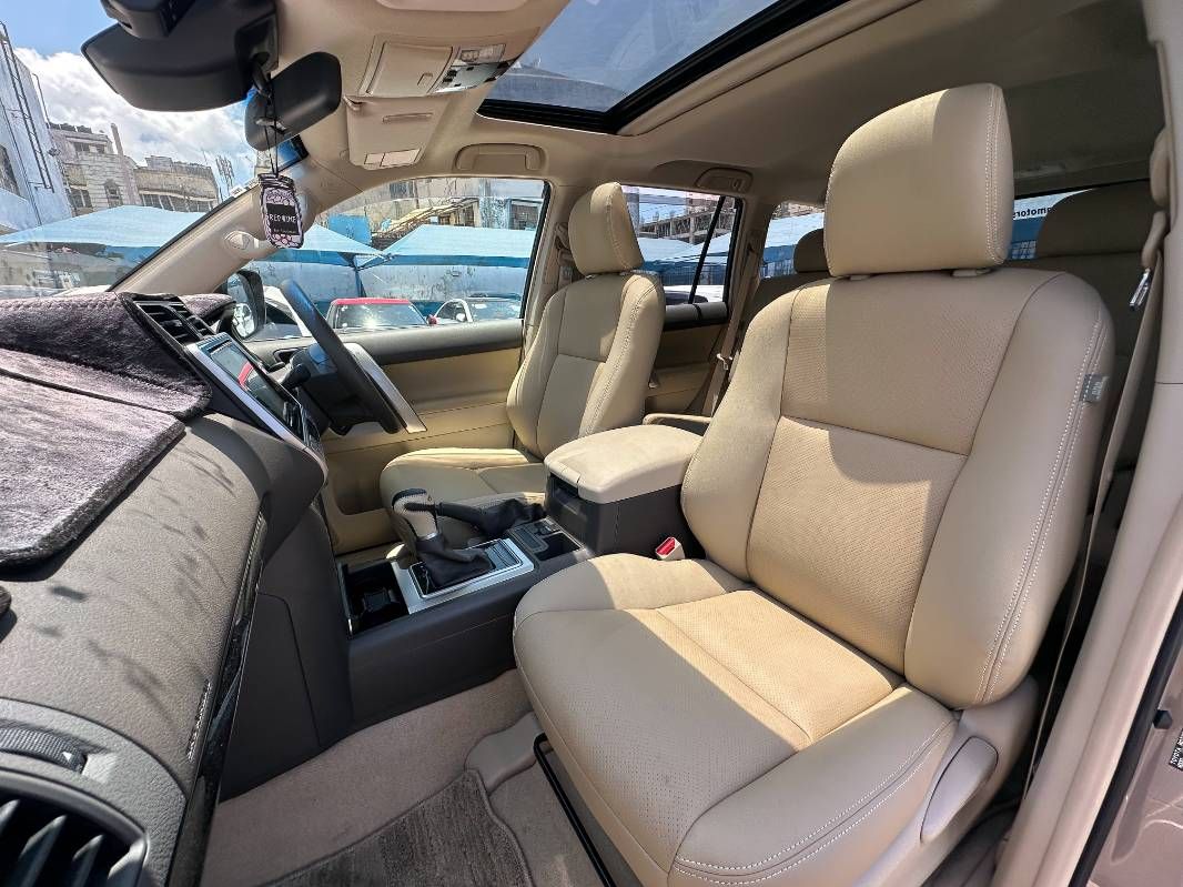 2019 Toyota Prado in bronz, photo 11 of 14, for sale in Kenya (Ref T19-01233)