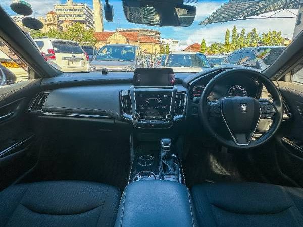 2019 Toyota Crown