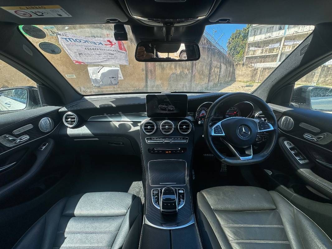 2019 Mercedes-Benz GLC43 in pearl, photo 8 of 12, for sale in Kenya (Ref M19-55223)
