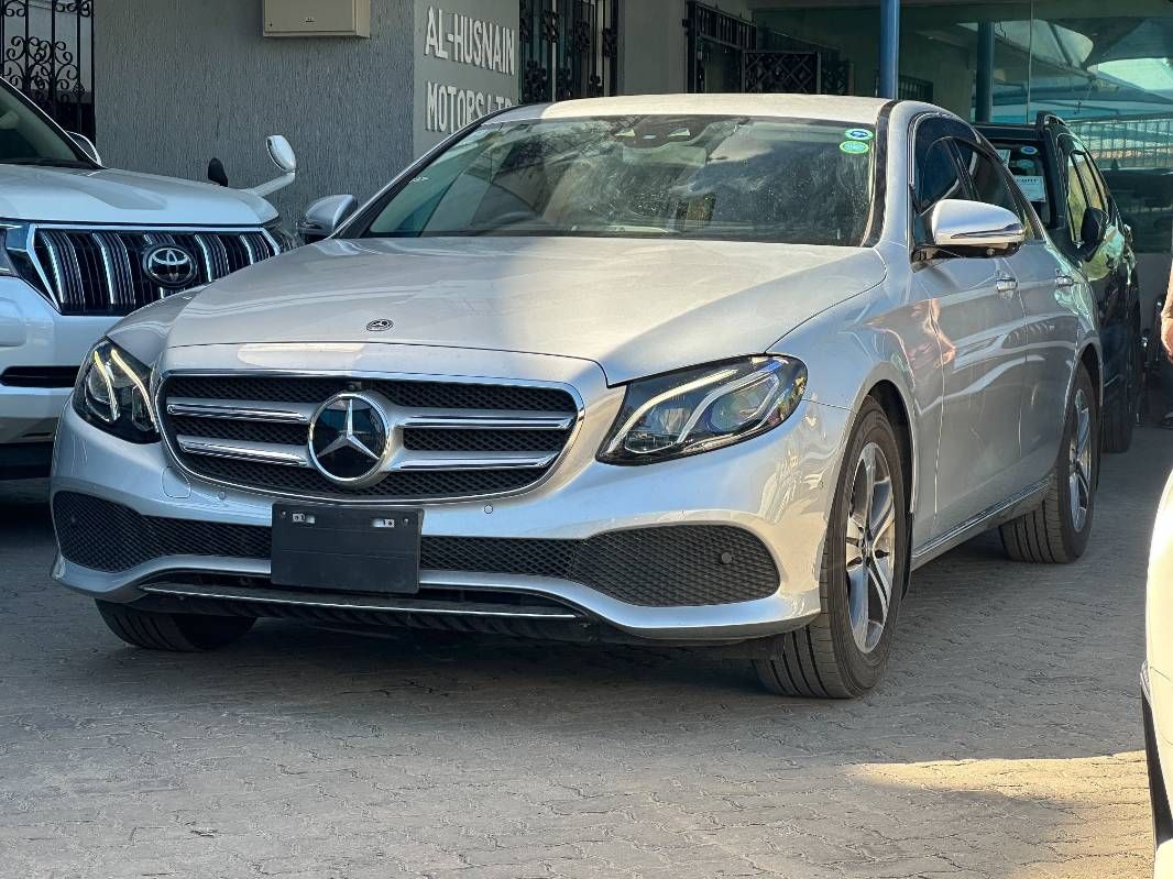 2019 Mercedes-Benz E200