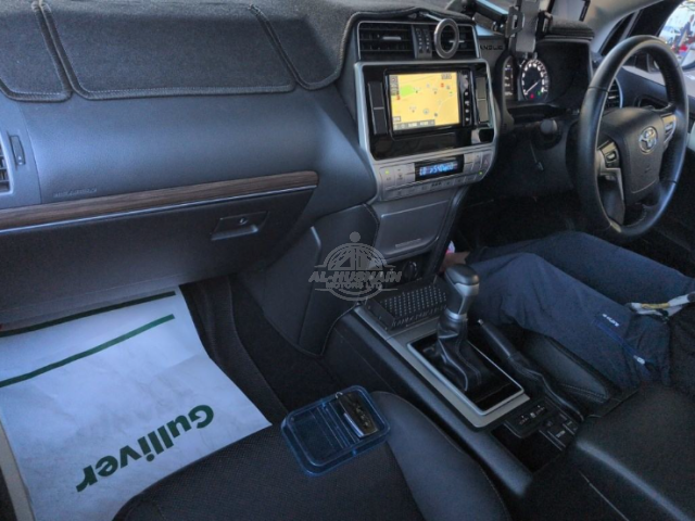 2019 Toyota Prado in black, photo 2 of 3, for sale in Kenya (Ref T19-44837)