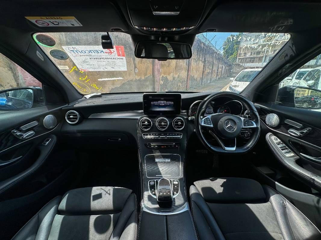 2019 Mercedes-Benz GLC220 in blue, photo 8 of 12, for sale in Kenya (Ref M19-35675)