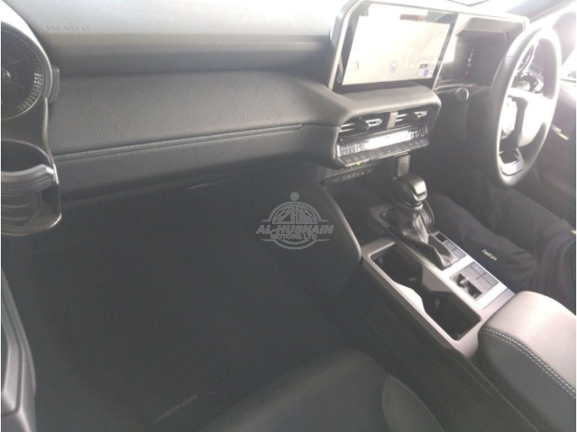 2024 Toyota Landcruiser 250 in pearl, photo 2 of 4, for sale in Kenya (Ref T24-08578)