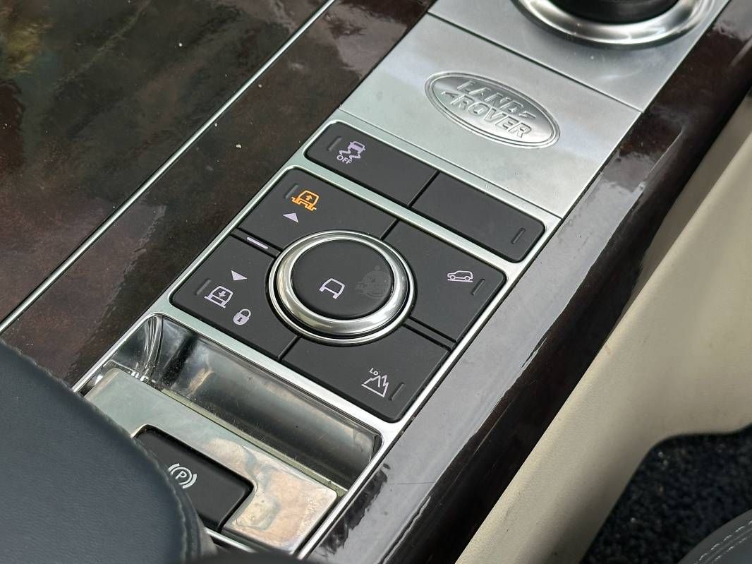 2020 Land Rover Range Rover Vogue