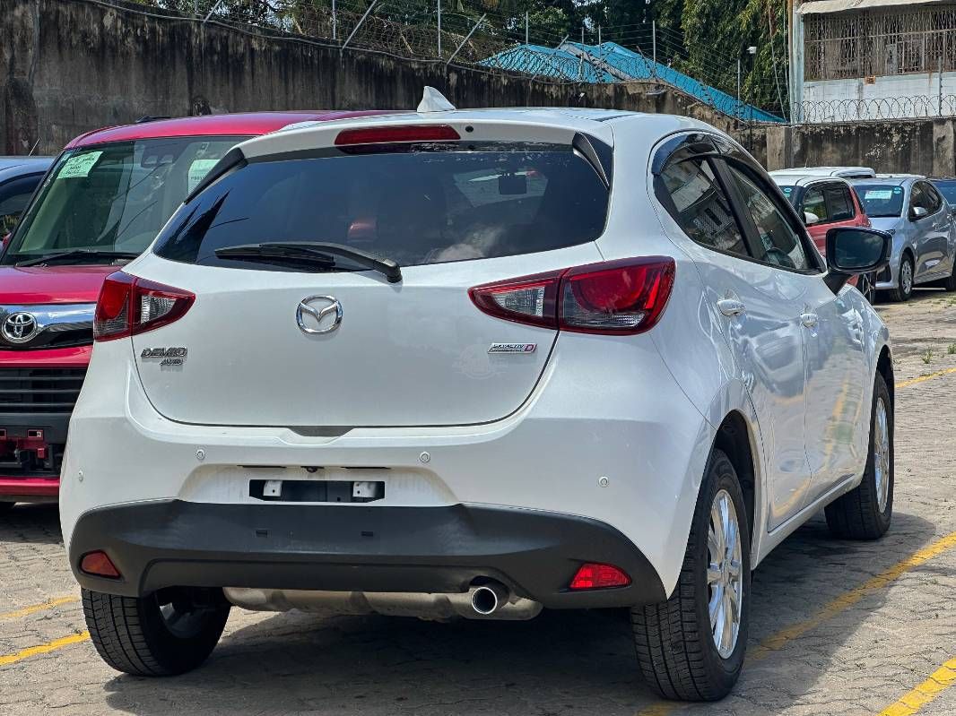 2019 Mazda Demio