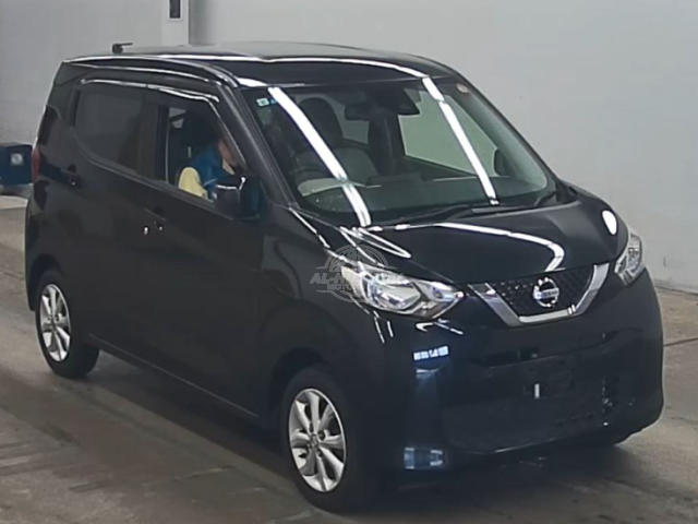 2019 Nissan Dayz in black, photo 1 of 4, for sale in Kenya (Ref N19-01917)